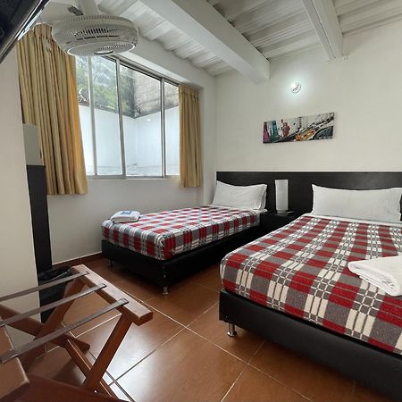 Hostal Lleras Calle 8 Medellín Exteriér fotografie