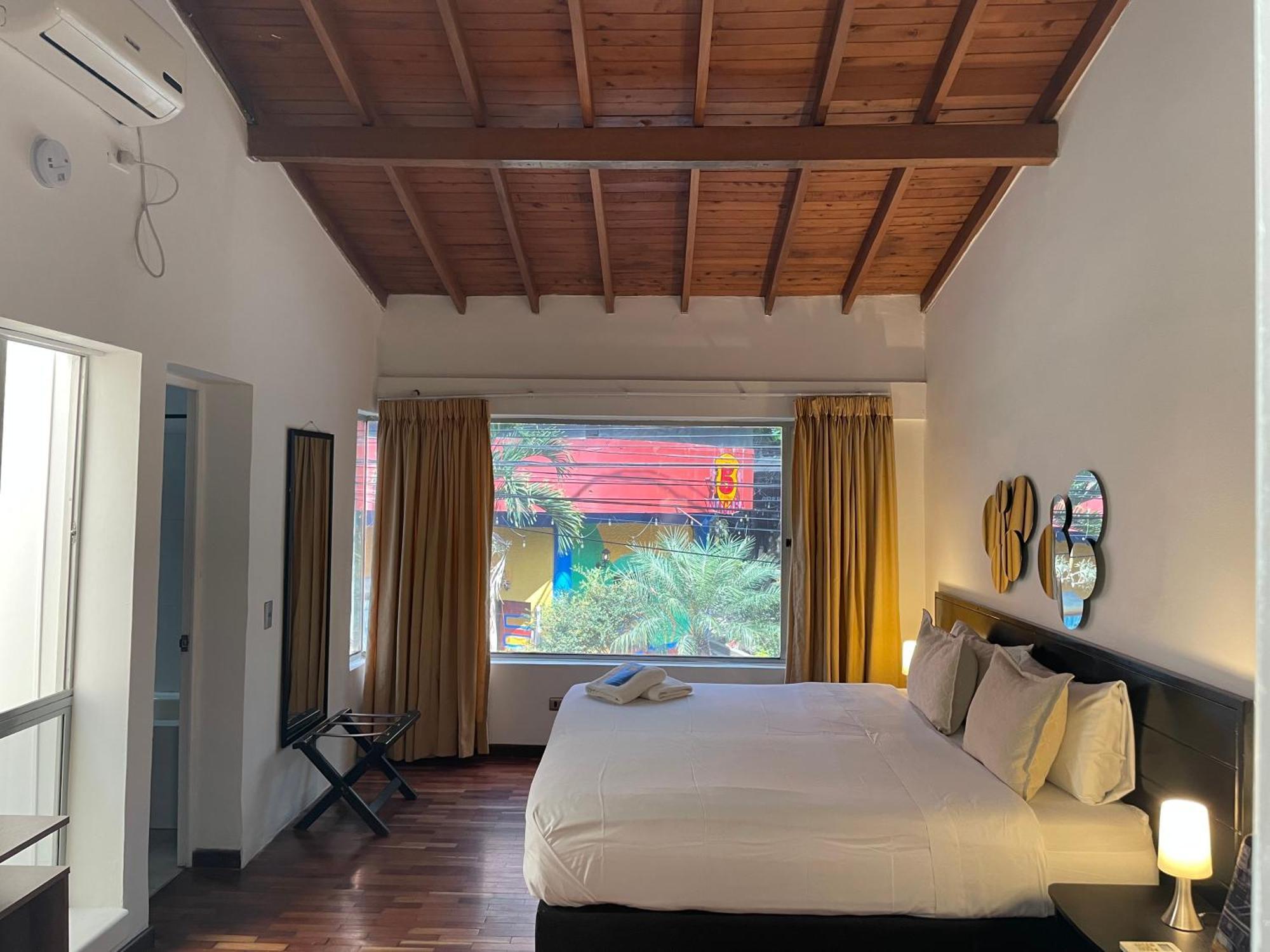 Hostal Lleras Calle 8 Medellín Exteriér fotografie